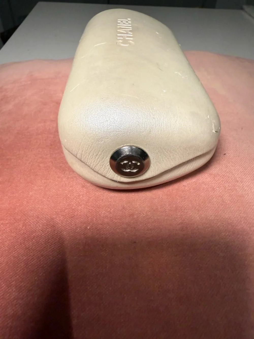 CHANEL Authentic Vintage Black Oversized Sunglasses with Silver Bows - Picture 11 of 12